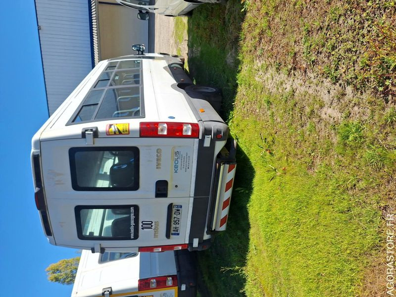 IVECO BUS DAILY N°092063 - Minibus, Passenger van: picture 3 IVECO BUS DAILY N°092063 - Minibus, Passenger van: picture 3