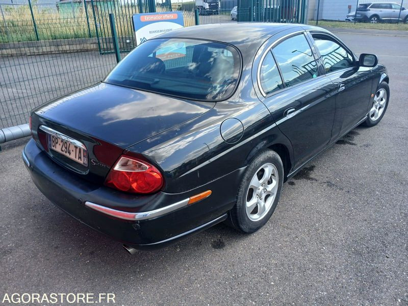Jaguar S-Type full options - 2001 - 293400km - Car: picture 2 Jaguar S-Type full options - 2001 - 293400km - Car: picture 2