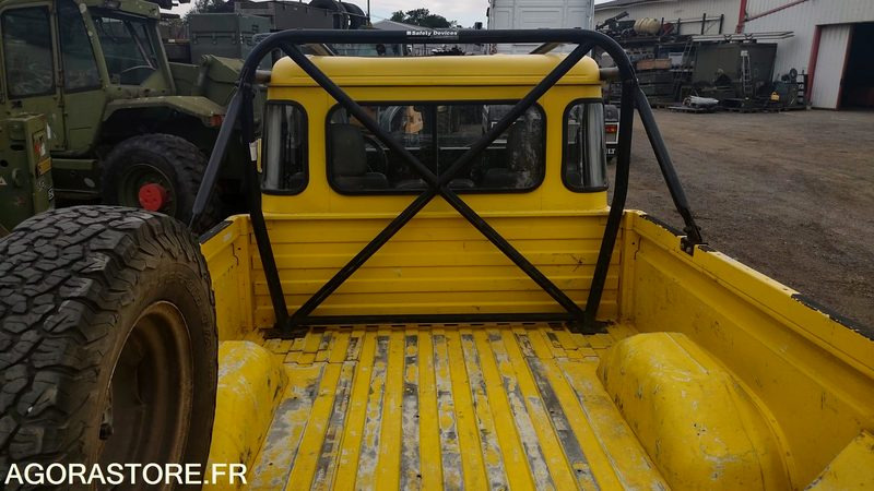 LAND ROVER DEFENDER - 2003 - 98879km - Car: picture 4 LAND ROVER DEFENDER - 2003 - 98879km - Car: picture 4