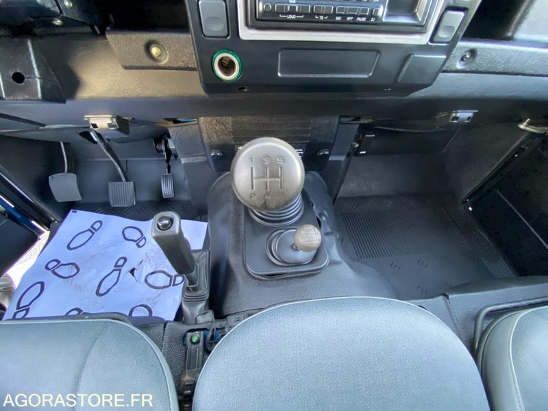 LAND ROVER DEFENDER 90 MARK IV TD5 SOFT TOP E - SUV: picture 4 LAND ROVER DEFENDER 90 MARK IV TD5 SOFT TOP E - SUV: picture 4