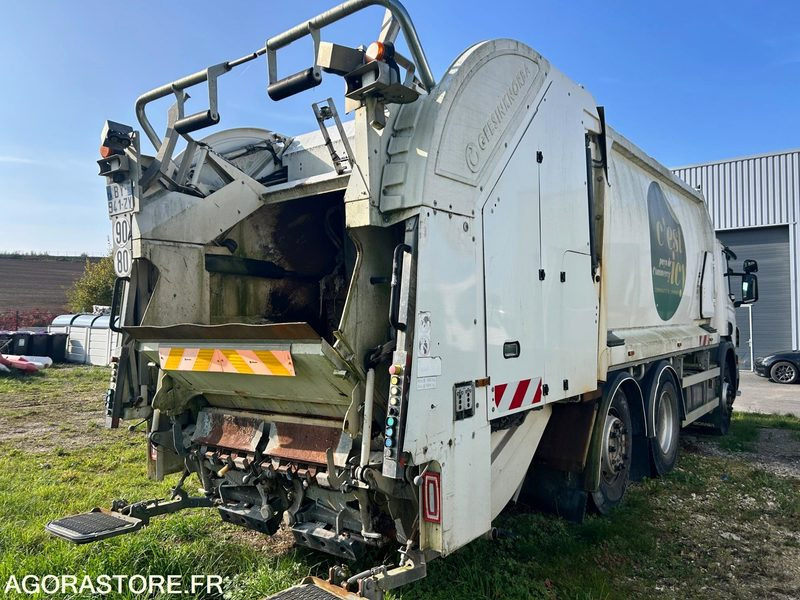 Lot de camions BOM - Garbage truck: picture 3 Lot de camions BOM - Garbage truck: picture 3