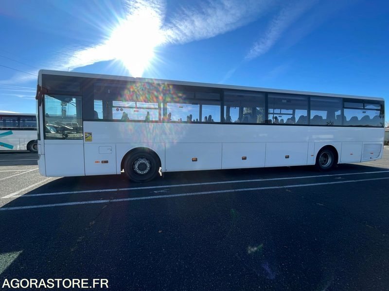 MERCEDES INTOURO N°095033 - School bus: picture 2 MERCEDES INTOURO N°095033 - School bus: picture 2