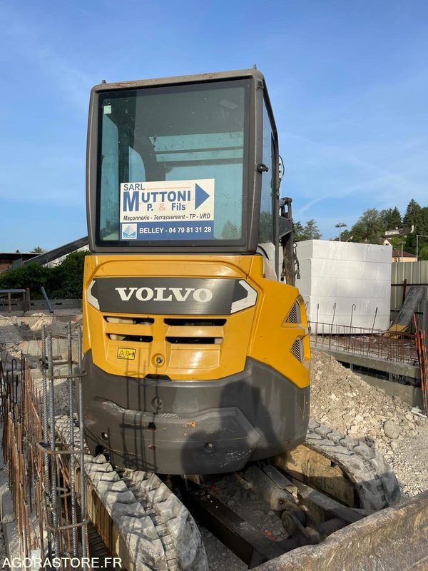 MINI-PELLE VOLVO ECR25D 2016 4700 HEURES - Excavator: picture 2 MINI-PELLE VOLVO ECR25D 2016 4700 HEURES - Excavator: picture 2