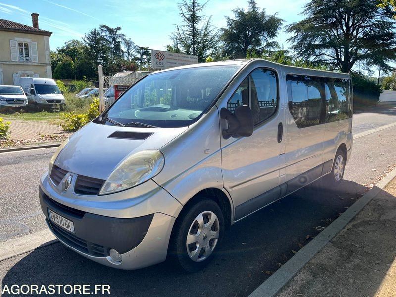 MINIBUS VL - 9 PLACES - TRAFIC - L2 H1 - 115 CH - CLIM- 165200 KMS - ATTELAGE - Minibus, Passenger van: picture 3 MINIBUS VL - 9 PLACES - TRAFIC - L2 H1 - 115 CH - CLIM- 165200 KMS - ATTELAGE - Minibus, Passenger van: picture 3