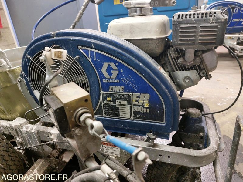 Machine de marquage Graco LineLazer V 200HS - Tool/ Equipment: picture 3 Machine de marquage Graco LineLazer V 200HS - Tool/ Equipment: picture 3