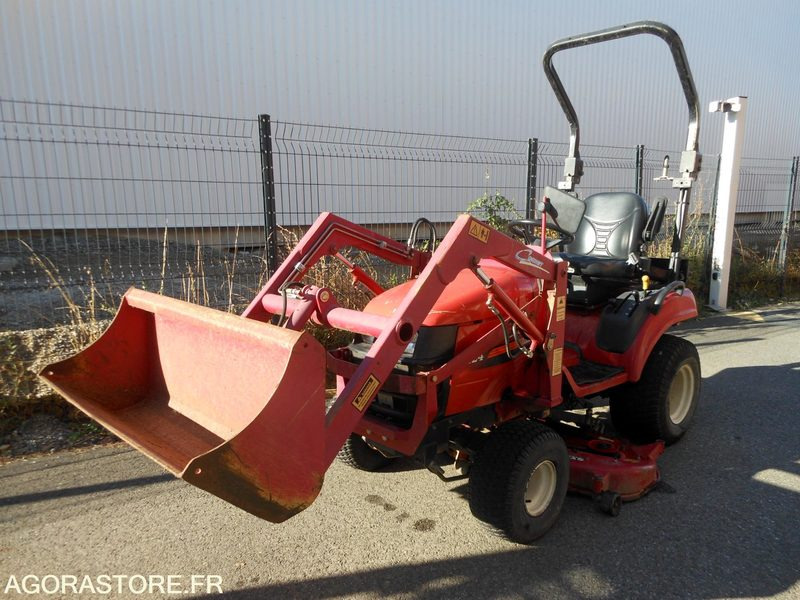 Micro tracteur SHIBAURA SX24 - Compact tractor: picture 1 Micro tracteur SHIBAURA SX24 - Compact tractor: picture 1