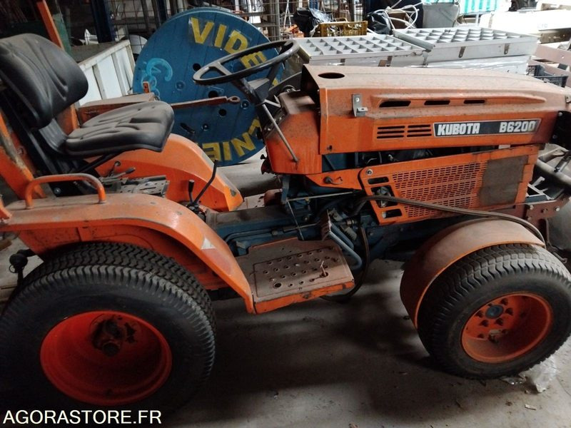 Microtracteur Kubota B6200D - Farm tractor: picture 1 Microtracteur Kubota B6200D - Farm tractor: picture 1