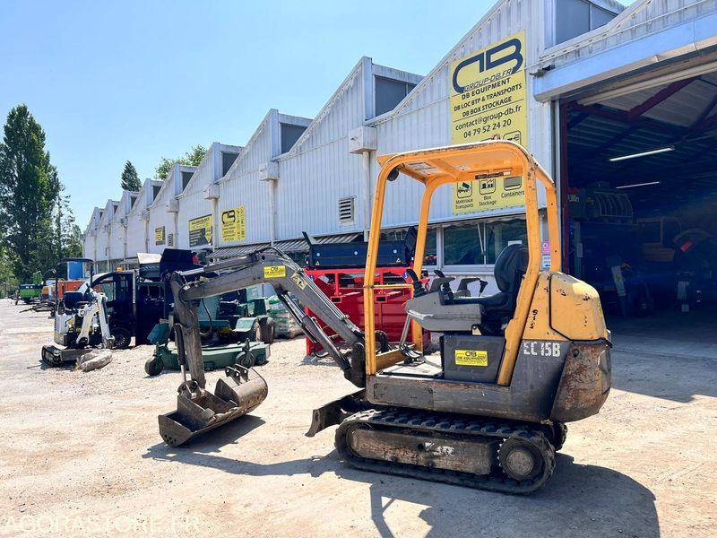 Mini-pelle Volvo EC15 B XT 1,5T - Année 2004 - 2290 heures - Mini excavator: picture 2 Mini-pelle Volvo EC15 B XT 1,5T - Année 2004 - 2290 heures - Mini excavator: picture 2
