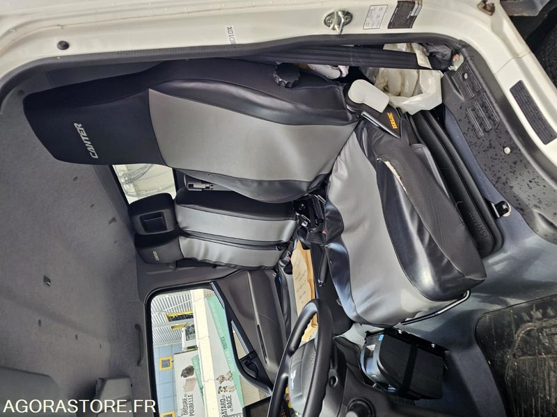 Mitsubishi Canter Fuso 7C15 - FQ489WT - 2020 - 10747 kms - Garbage truck: picture 5 Mitsubishi Canter Fuso 7C15 - FQ489WT - 2020 - 10747 kms - Garbage truck: picture 5