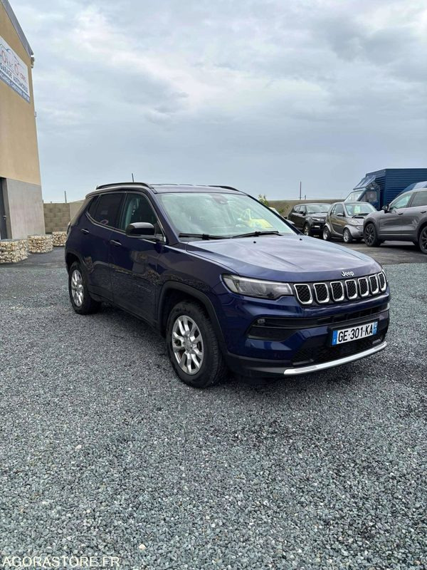 NIORT- JEEP COMPASS 1.3 HYBRID RECHARGEABLE 4X4 190CV FULL OPTIONS - Car: picture 2 NIORT- JEEP COMPASS 1.3 HYBRID RECHARGEABLE 4X4 190CV FULL OPTIONS - Car: picture 2