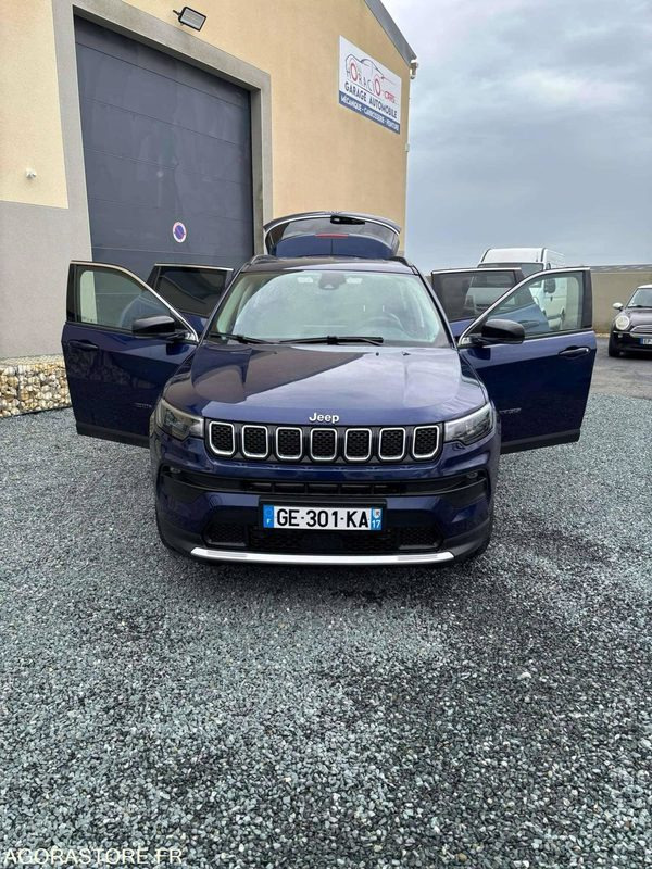NIORT- JEEP COMPASS 1.3 HYBRID RECHARGEABLE 4X4 190CV FULL OPTIONS - Car: picture 4 NIORT- JEEP COMPASS 1.3 HYBRID RECHARGEABLE 4X4 190CV FULL OPTIONS - Car: picture 4