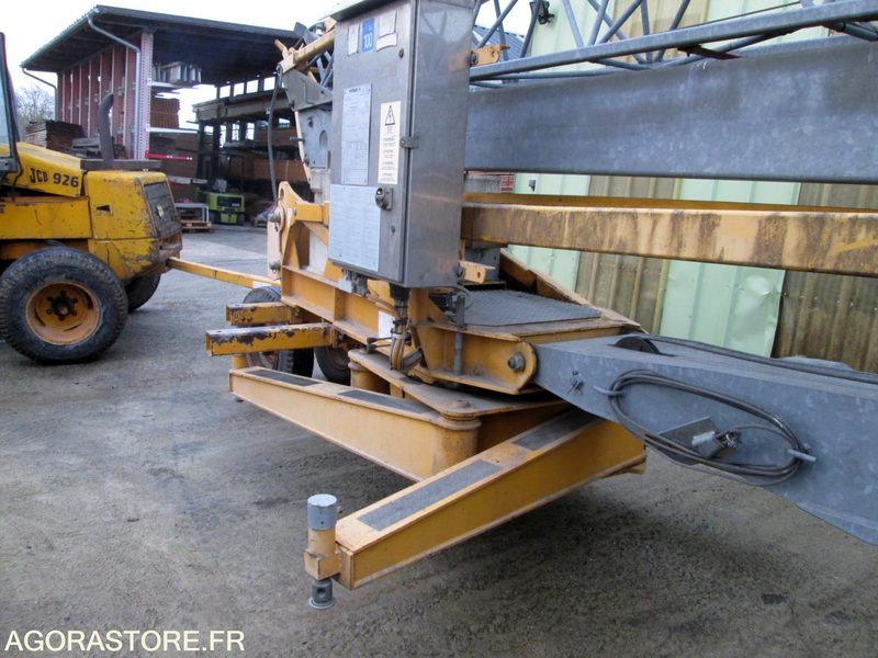 GRUE - POTAIN HD 10 A - TRES BON ETAT - Other machinery: picture 4 GRUE - POTAIN HD 10 A - TRES BON ETAT - Other machinery: picture 4