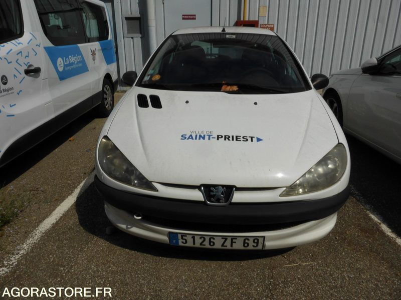 PEUGEOT 206 - Car: picture 1 PEUGEOT 206 - Car: picture 1
