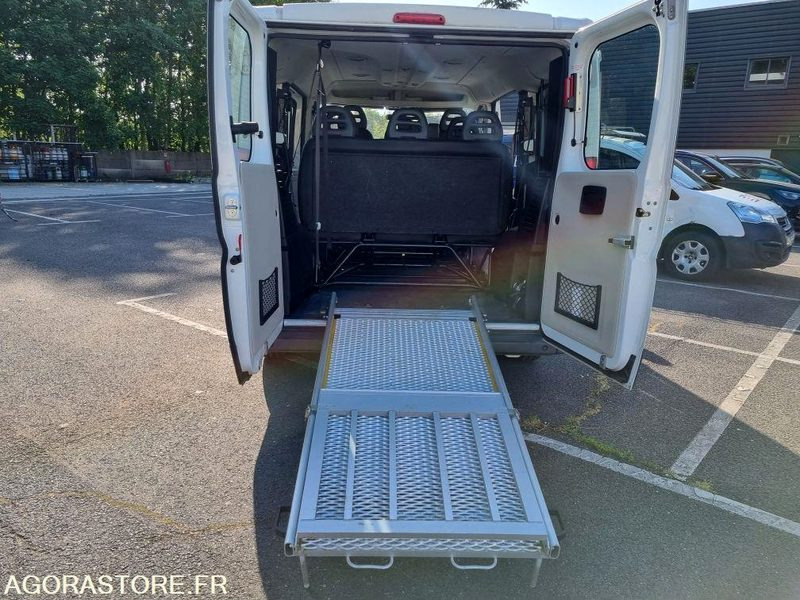 PEUGEOT | BOXER | 2016 | 24046KM - Minibus, Passenger van: picture 3 PEUGEOT | BOXER | 2016 | 24046KM - Minibus, Passenger van: picture 3