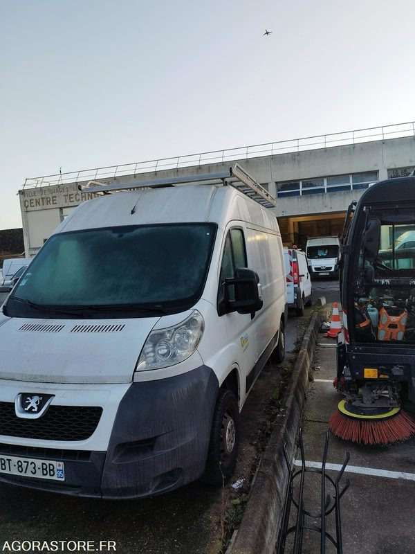 PEUGEOT BOXER III Phase 1/2 Fourgon - Panel van: picture 1 PEUGEOT BOXER III Phase 1/2 Fourgon - Panel van: picture 1
