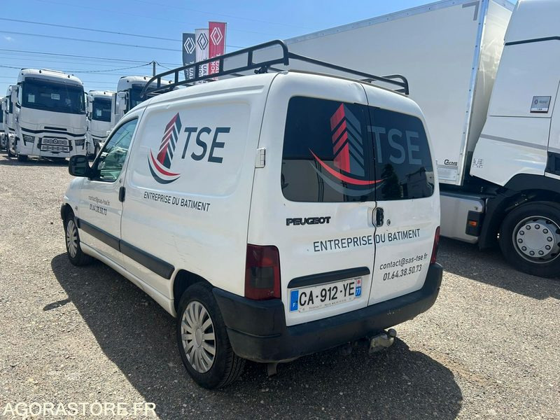 PEUGEOT PARTNER 1.9D 69CV 1999 273780KMS - Small van: picture 4 PEUGEOT PARTNER 1.9D 69CV 1999 273780KMS - Small van: picture 4