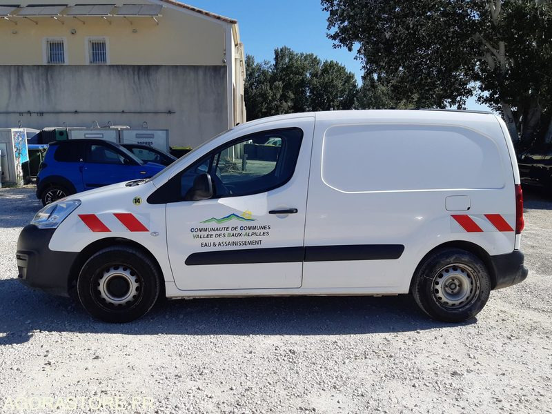 PEUGEOT PARTNER 167630 kms 2018 - Small van: picture 3 PEUGEOT PARTNER 167630 kms 2018 - Small van: picture 3