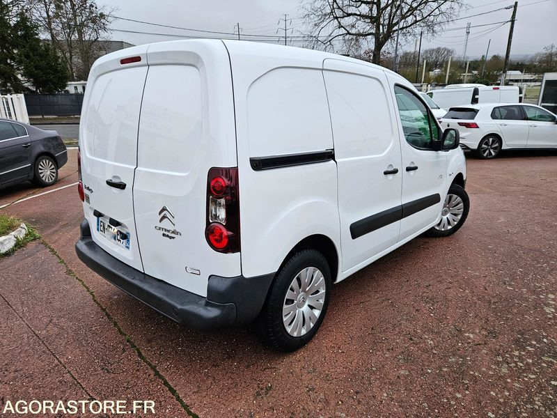PEUGEOT PARTNER ÉLECTRIQUE 3 PLACES GPS CLIM - 2017 - 23300KMS - Small van, Electric van: picture 2 PEUGEOT PARTNER ÉLECTRIQUE 3 PLACES GPS CLIM - 2017 - 23300KMS - Small van, Electric van: picture 2