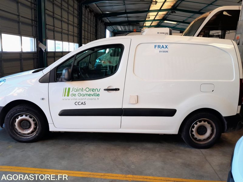 PEUGEOT PARTNER II 1.6 Vti 50026 kms 2016 frigo - Small van: picture 4 PEUGEOT PARTNER II 1.6 Vti 50026 kms 2016 frigo - Small van: picture 4