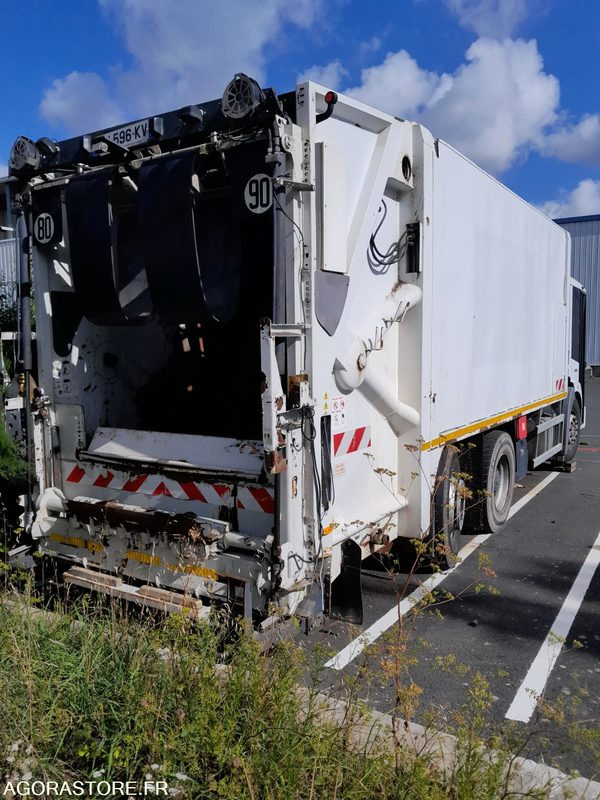 PL BOM MERCEDES - Garbage truck: picture 3 PL BOM MERCEDES - Garbage truck: picture 3