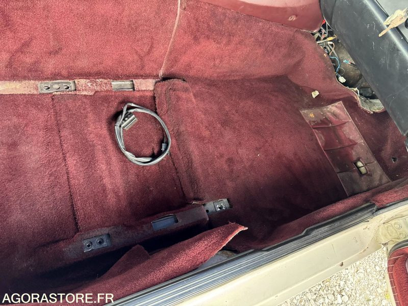 PORSCHE 944 2.5 163CH - TARGA - 1988 - 136000KMS - Car: picture 5 PORSCHE 944 2.5 163CH - TARGA - 1988 - 136000KMS - Car: picture 5