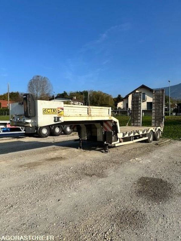 PORTE ENGINS ACTM CU23T - 2012 - Low loader trailer: picture 1 PORTE ENGINS ACTM CU23T - 2012 - Low loader trailer: picture 1