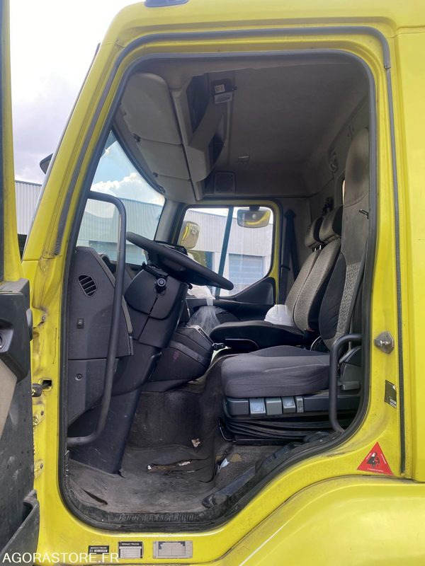 PORTEUR BOM 16T RENAULT FAUN - 252385km- 2012 (4008) - Garbage truck: picture 4 PORTEUR BOM 16T RENAULT FAUN - 252385km- 2012 (4008) - Garbage truck: picture 4