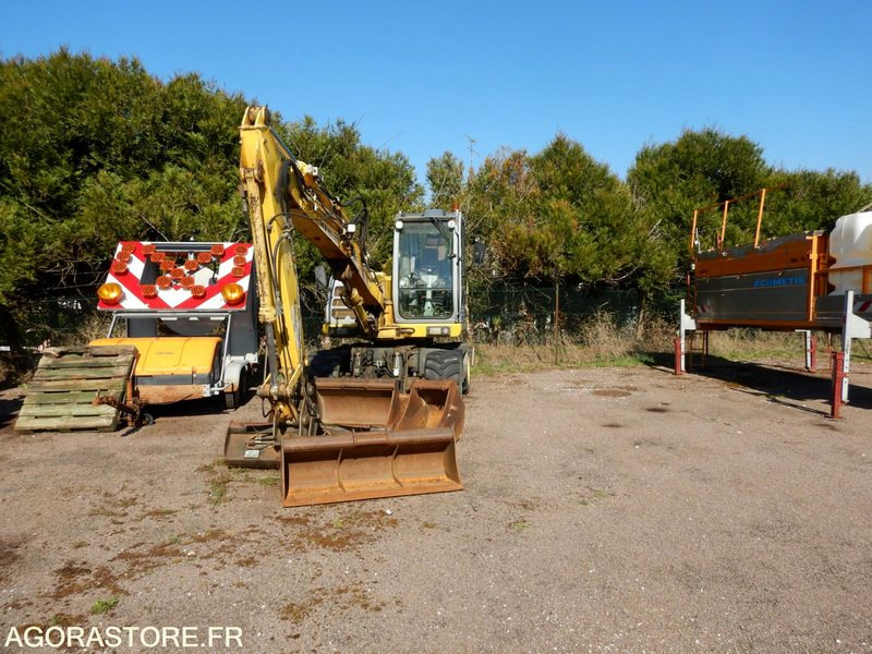 Pelle à Pneus 10T - Wheel excavator: picture 2 Pelle à Pneus 10T - Wheel excavator: picture 2