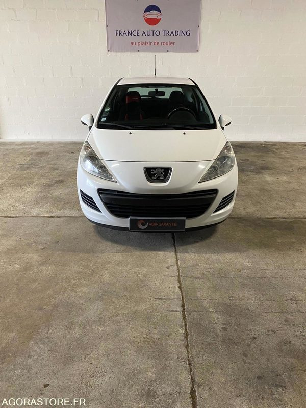 Peugeot 207 AFFAIRE 1.4 HDI 70 CV DERIV VP 233 220km 2010 - Car: picture 3 Peugeot 207 AFFAIRE 1.4 HDI 70 CV DERIV VP 233 220km 2010 - Car: picture 3