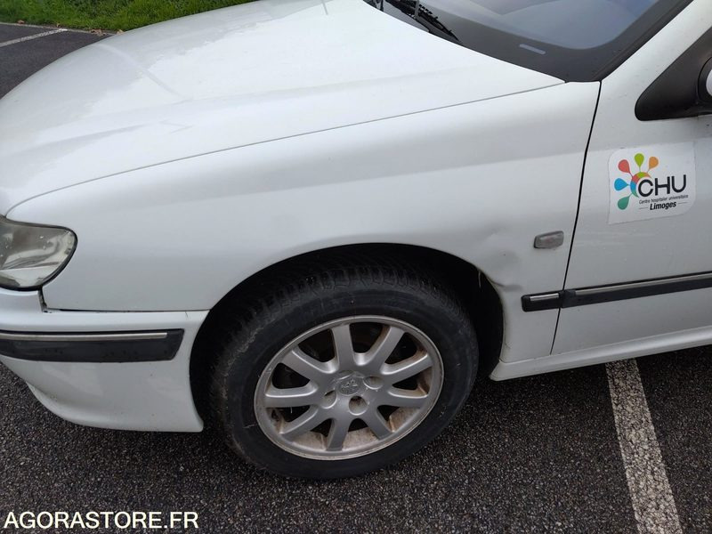 Peugeot 406 st pack sport break 2.2 essence 16v 160cv - Estate car: picture 3 Peugeot 406 st pack sport break 2.2 essence 16v 160cv - Estate car: picture 3
