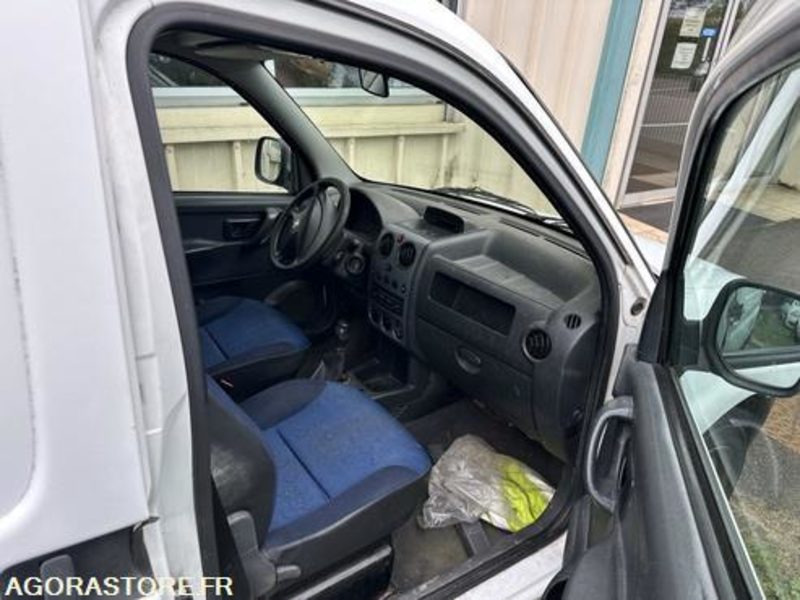 Peugeot Partner - 269BGR57 - Small van: picture 5 Peugeot Partner - 269BGR57 - Small van: picture 5