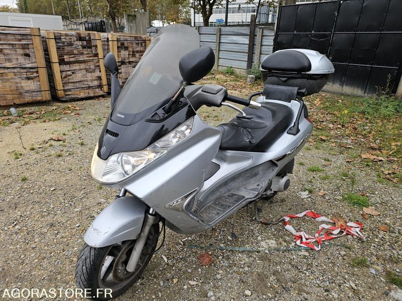 Piaggio X8 - 288EGW92 - 2004 - 35932km - Motorcycle: picture 1 Piaggio X8 - 288EGW92 - 2004 - 35932km - Motorcycle: picture 1