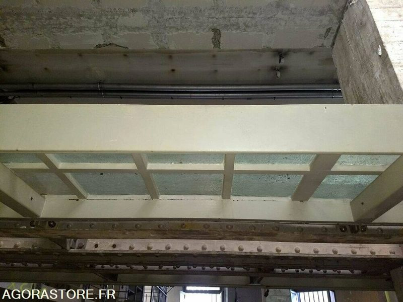 Plancher métallique industriel style Eiffel - Tool/ Equipment: picture 5 Plancher métallique industriel style Eiffel - Tool/ Equipment: picture 5