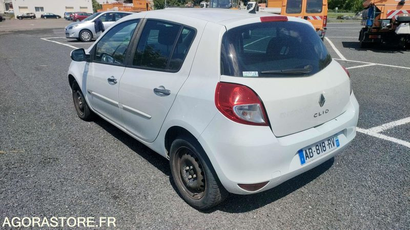RENAULT CLIO - 2009 - 247721kms - Car: picture 3 RENAULT CLIO - 2009 - 247721kms - Car: picture 3