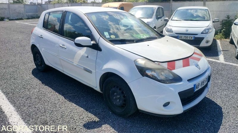 RENAULT CLIO - 2009 - 247721kms - Car: picture 4 RENAULT CLIO - 2009 - 247721kms - Car: picture 4