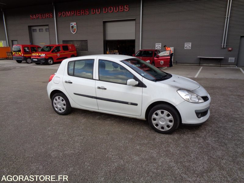 RENAULT CLIO 9441ZS25 - Car: picture 2 RENAULT CLIO 9441ZS25 - Car: picture 2