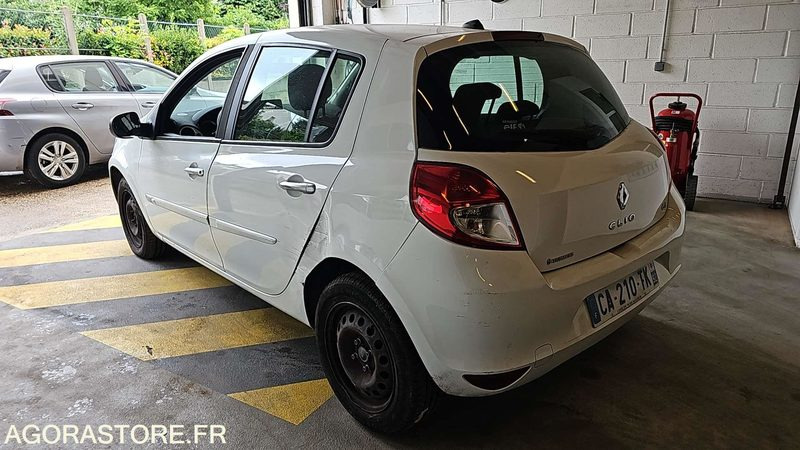 RENAULT CLIO - CA210TK - Car: picture 4 RENAULT CLIO - CA210TK - Car: picture 4