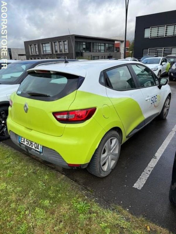 RENAULT CLIO - Car: picture 1 RENAULT CLIO - Car: picture 1