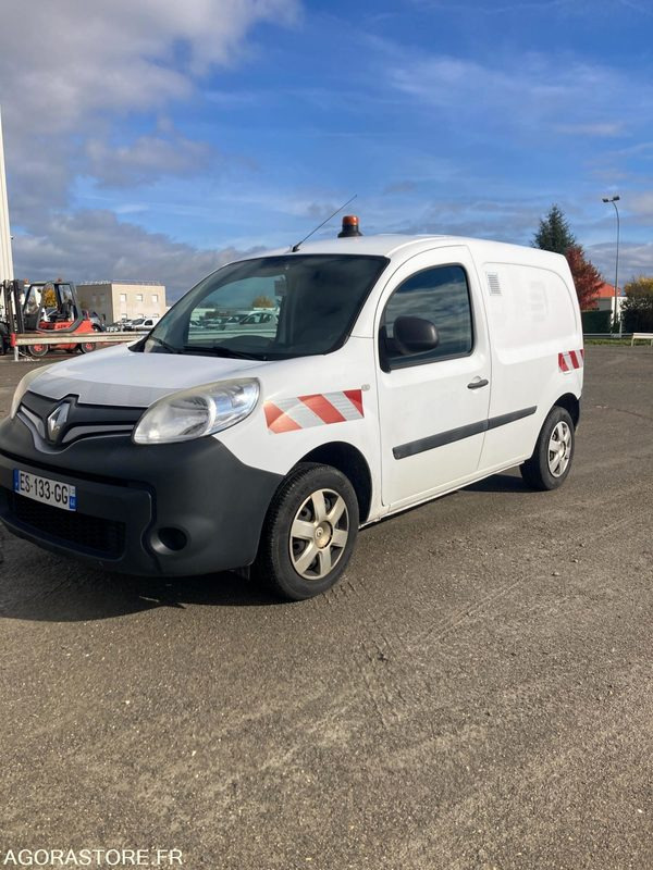 RENAULT KANGOO diesel - Année 2017 - 330 000 km - Small van: picture 1 RENAULT KANGOO diesel - Année 2017 - 330 000 km - Small van: picture 1