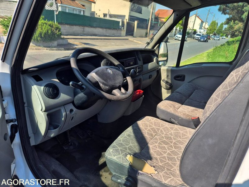RENAULT MASTER 2.5 DCI 120 CV - 2008 - 182 425km - Panel van: picture 5 RENAULT MASTER 2.5 DCI 120 CV - 2008 - 182 425km - Panel van: picture 5