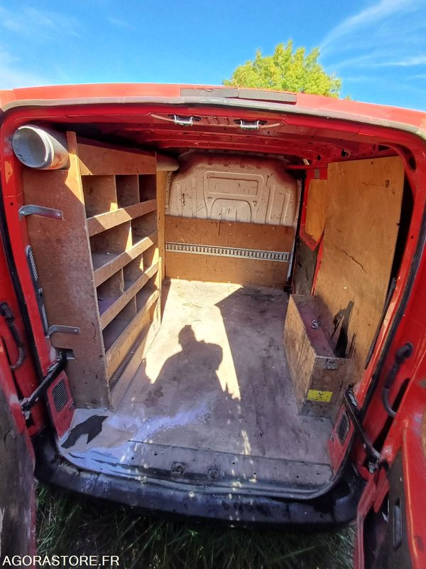 RENAULT MASTER - 2012 / 195431KM (CB-723-KK) - Panel van: picture 5 RENAULT MASTER - 2012 / 195431KM (CB-723-KK) - Panel van: picture 5