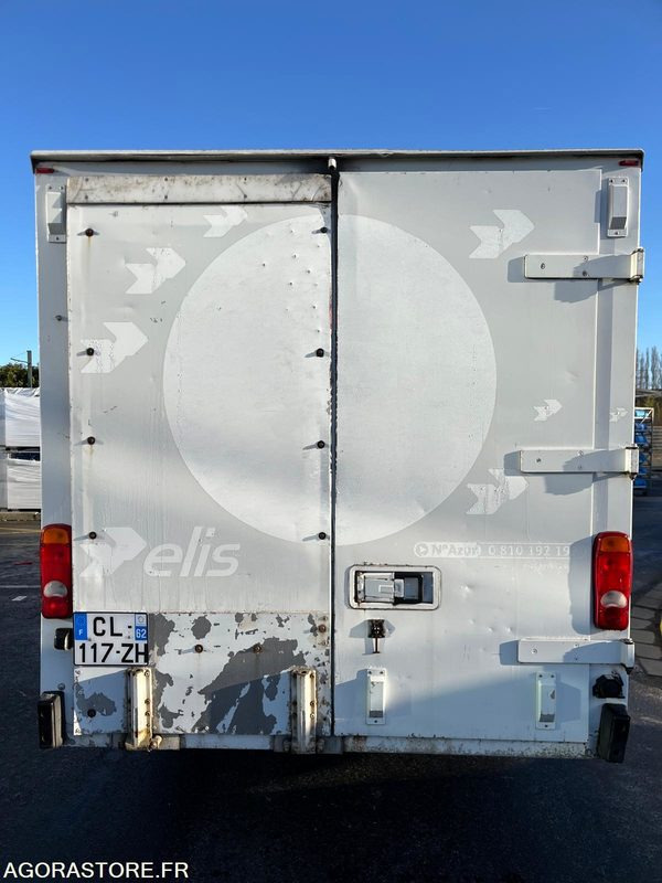 RENAULT - MASTER - 2012 - 364000 kms - Non roulant - Panel van: picture 3 RENAULT - MASTER - 2012 - 364000 kms - Non roulant - Panel van: picture 3