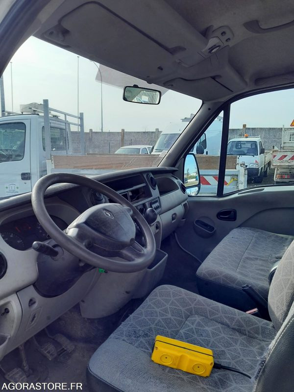 RENAULT MASTER BENNE - 7382-VH-03 - EN ATTENTE DECISION - Tipper van: picture 4 RENAULT MASTER BENNE - 7382-VH-03 - EN ATTENTE DECISION - Tipper van: picture 4