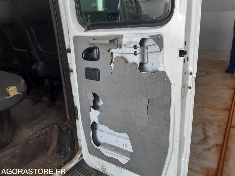 RENAULT MASTER BENNE DANS L'ETAT - Tipper van: picture 5 RENAULT MASTER BENNE DANS L'ETAT - Tipper van: picture 5