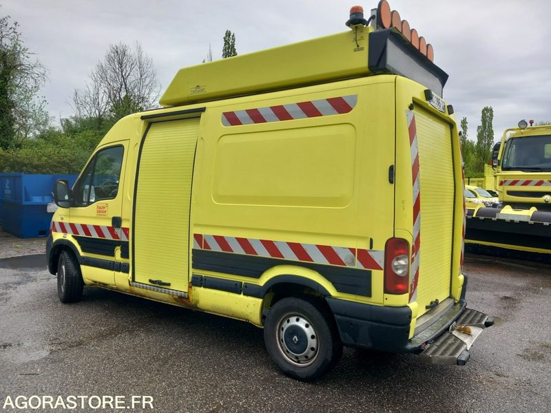 RENAULT MASTER DCI100 (HR0609) - Small van: picture 3 RENAULT MASTER DCI100 (HR0609) - Small van: picture 3