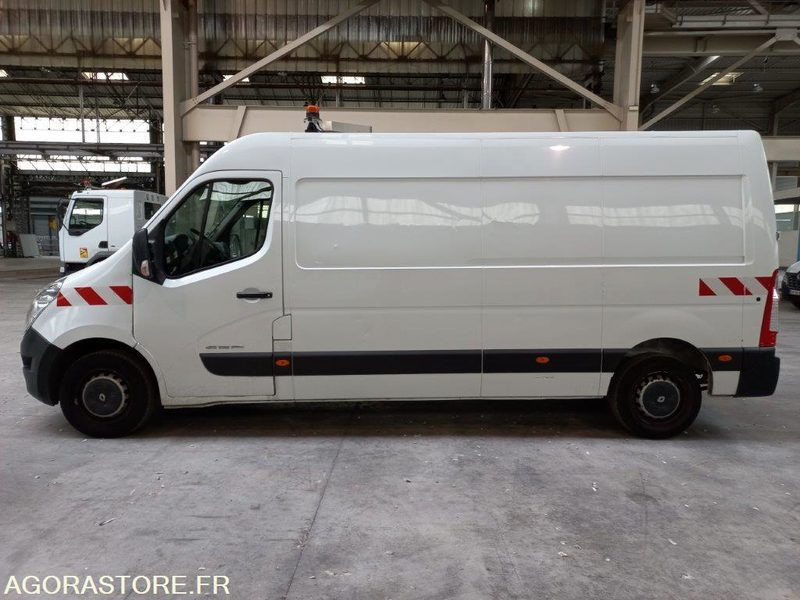 RENAULT MASTER EB-420-XJ - Panel van: picture 4 RENAULT MASTER EB-420-XJ - Panel van: picture 4
