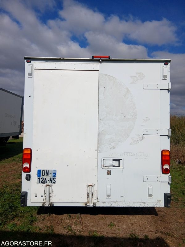 RENAULT MASTER ROULANT - 2015 - 348120 KMS - VENDU EN L'ETAT - Panel van: picture 5 RENAULT MASTER ROULANT - 2015 - 348120 KMS - VENDU EN L'ETAT - Panel van: picture 5