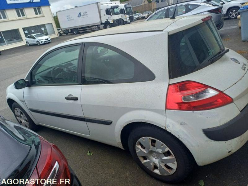 RENAULT MEGANE -152 169 KM - 2008 - BR-526-KR - Car: picture 5 RENAULT MEGANE -152 169 KM - 2008 - BR-526-KR - Car: picture 5
