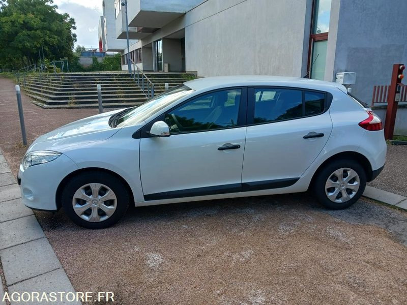 RENAULT MEGANE PHASE 2 DIESEL - Car: picture 4 RENAULT MEGANE PHASE 2 DIESEL - Car: picture 4