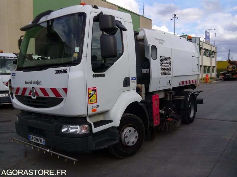 RENAULT MIDLUM 220.12 E5 - Balayeuse Châssis 5.5m3 - 2010 / 150000 KM (AY888WL) - Road sweeper: picture 1 RENAULT MIDLUM 220.12 E5 - Balayeuse Châssis 5.5m3 - 2010 / 150000 KM (AY888WL) - Road sweeper: picture 1